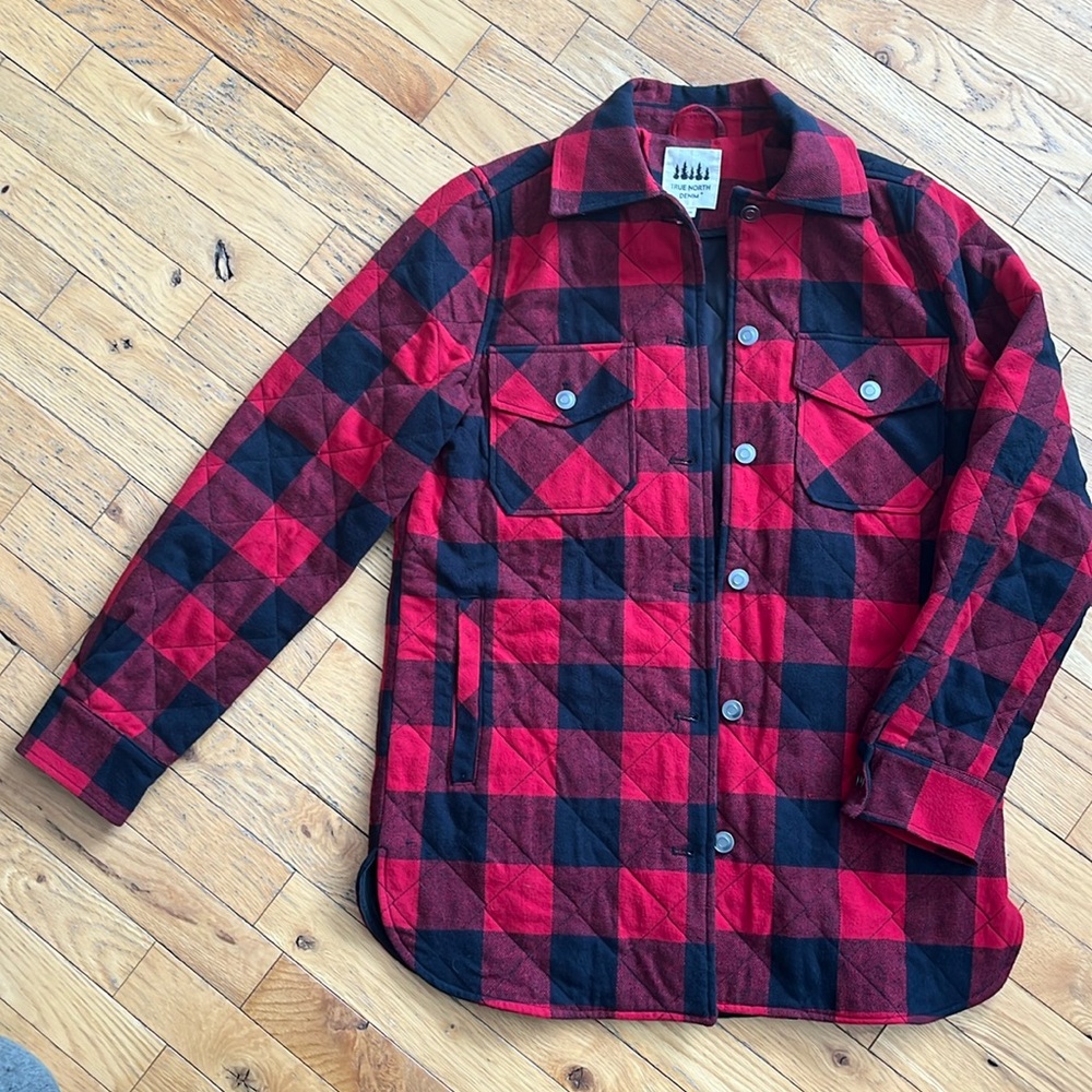 TRUE NORTH DENIM women’s red and black buffalo plaid Danica Shacket. XS
